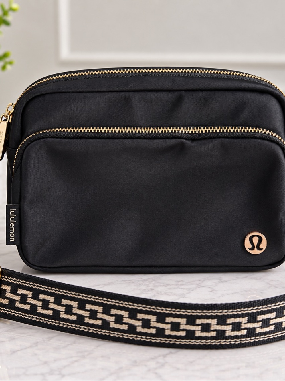 Lululemon Black Crossbody Bag Gold Hardware Patterned Strap